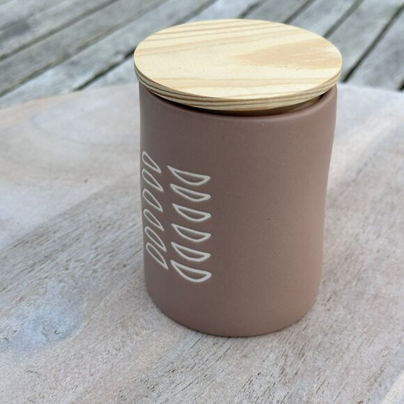 Rae Dunn Candle FREE SPIRIT Palm Dessert 8.7oz Etched Ceramic Jar NEW Khaki Cute - Picture 7 of 11